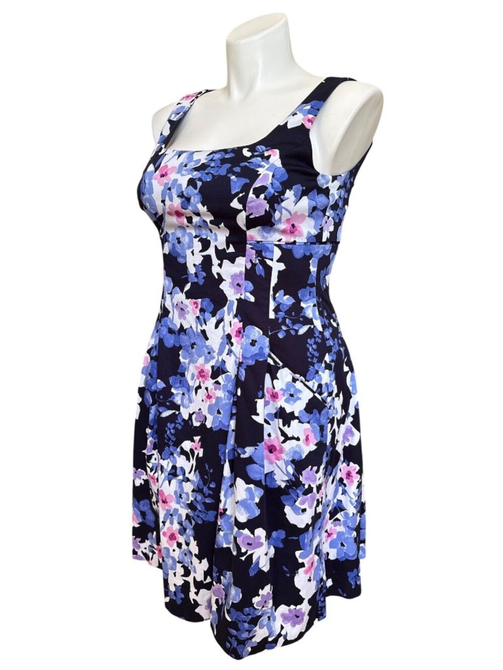 Lauren Ralph Lauren Women's Navy Floral Fit & Flare Dress, Sleeveless Size 12 - Picture 9 of 12